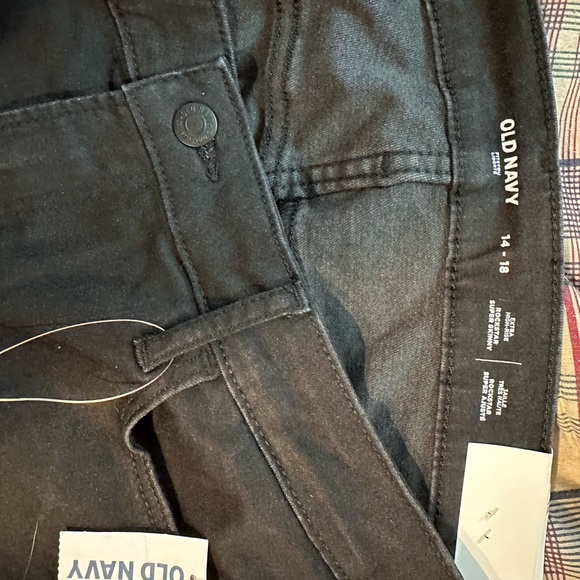 Old Navy Men's Skinny Jeans - Size Medium - Fresh & Trendy Denim - Picture 5 of 5
